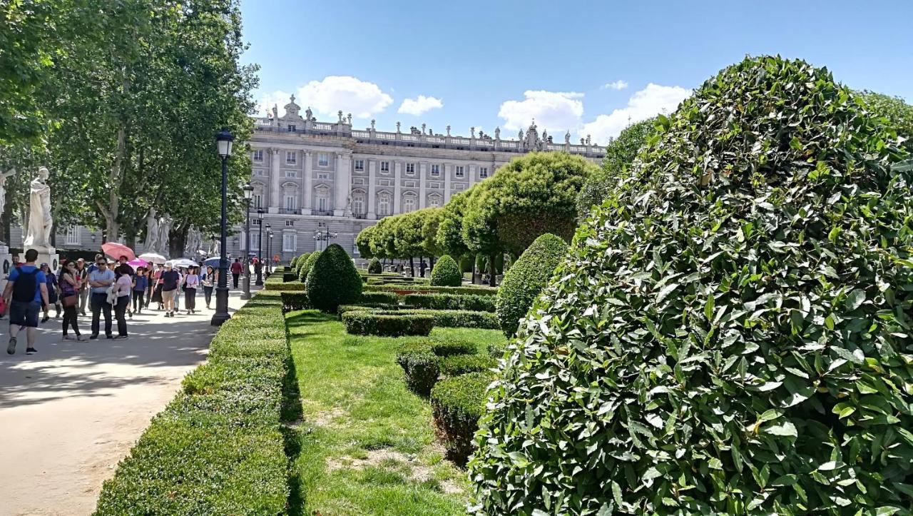 Villa "Luna De Segovia" Леганес Экстерьер фото
